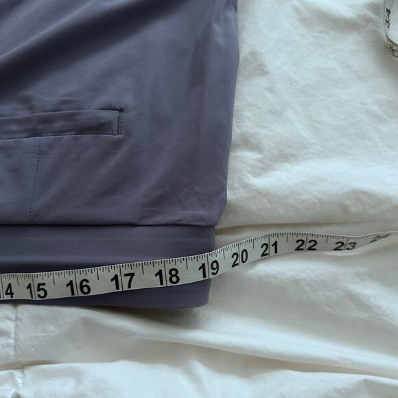 Athleta Venture Bermuda Shorts - Tempest Violet -UPF 50+ - Picture 8 of 8